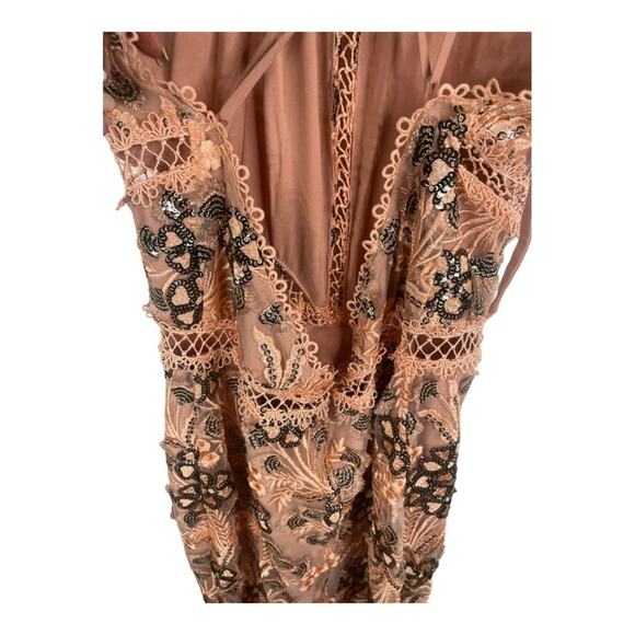 X by NBD Felicity Sequins Embroidered Midi Dress Blush Pink Party Formal Sz L - Picture 15 of 16